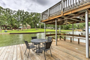 Star Harbor Lake House with Dock, Deck and 2 Boat Lifts